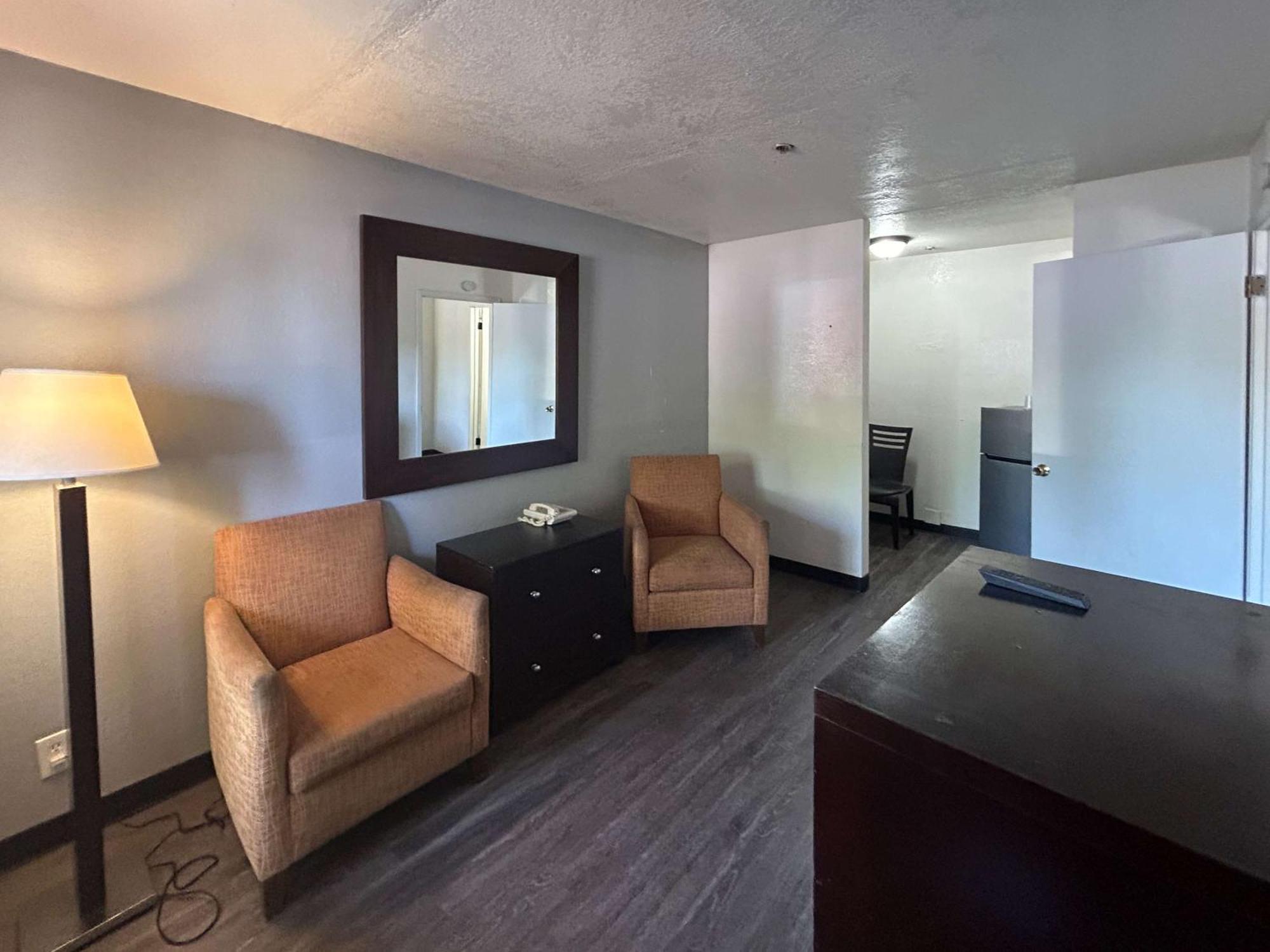 Motel 6 Tempe, Az Elliot Road エクステリア 写真
